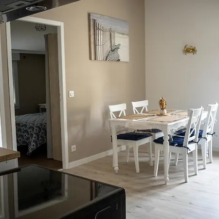Apartment T3 Lumineux Dans Maison Avec Jardin Terrasse Et Parking Vallee De L Eyrieux